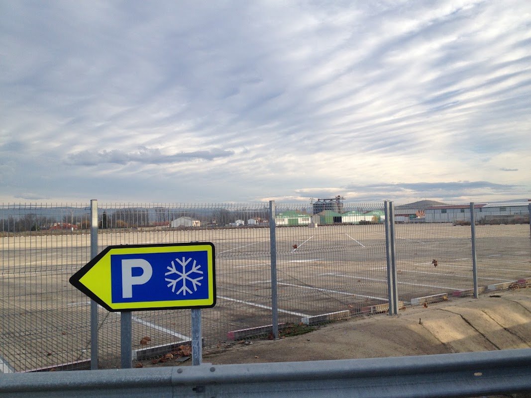 Aparcamiento gratuito en Carretera de Madrid a Irún en Miranda de Ebro (Burgos)
