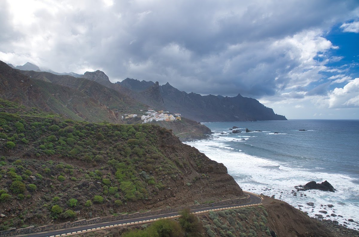 Parking de Roque de las Bodegas (Anaga), Santa Cruz de Tenerife en Santa Cruz de Tenerife