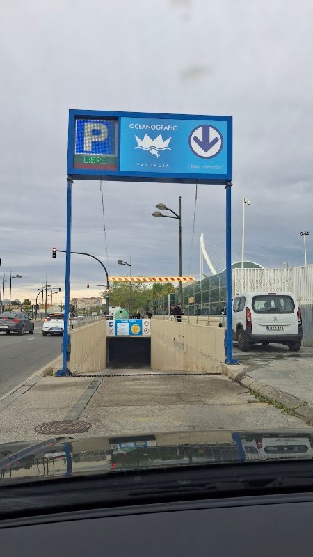 Parking gratuito cerca del Oceanogràfic de Valencia (20 plazas) en Valencia — foto 3 de 4