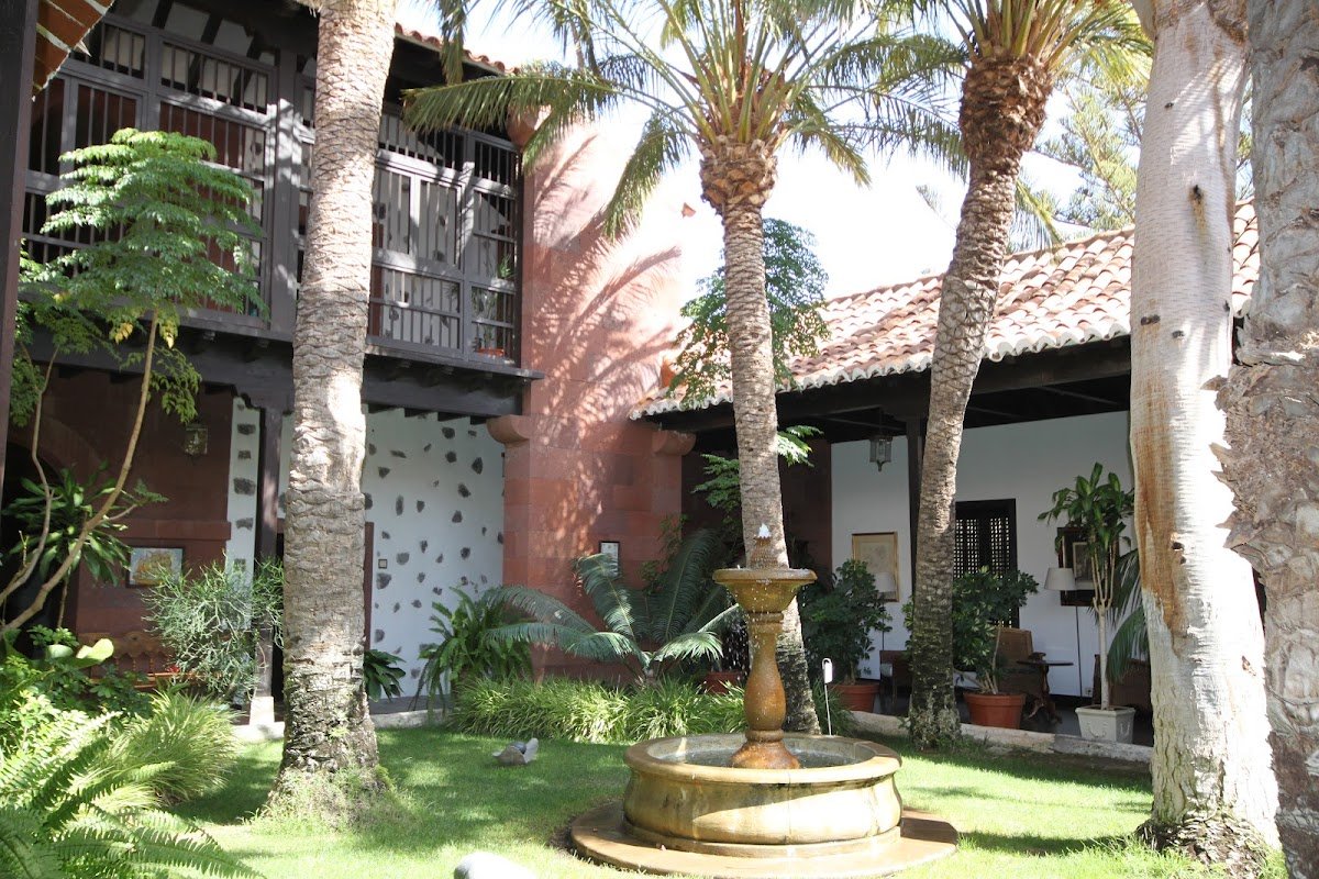 Aparcamiento gratuito cerca del Puerto de La Gomera en San Sebastián de la Gomera (Santa Cruz de Tenerife)