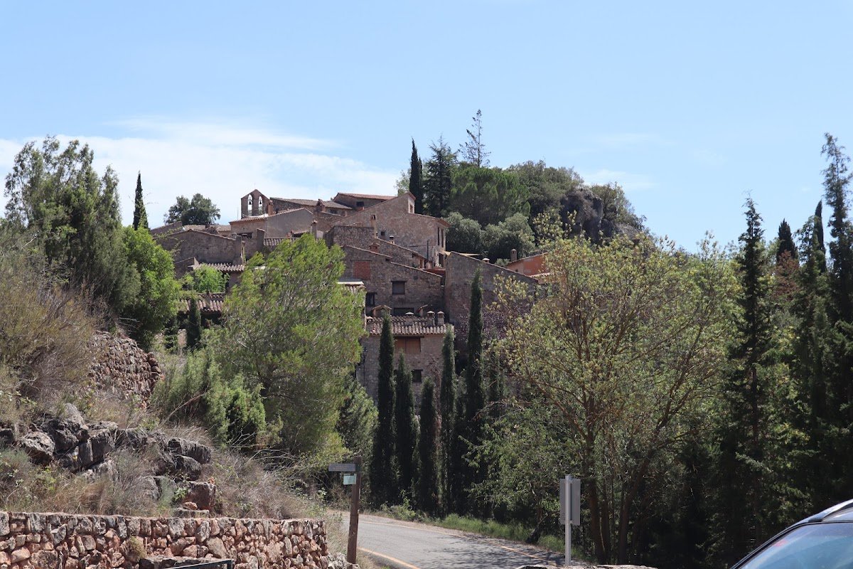 Aparcamiento gratuito en el norte de Mont-ral en Mont-ral (Tarragona) — foto 1 de 2