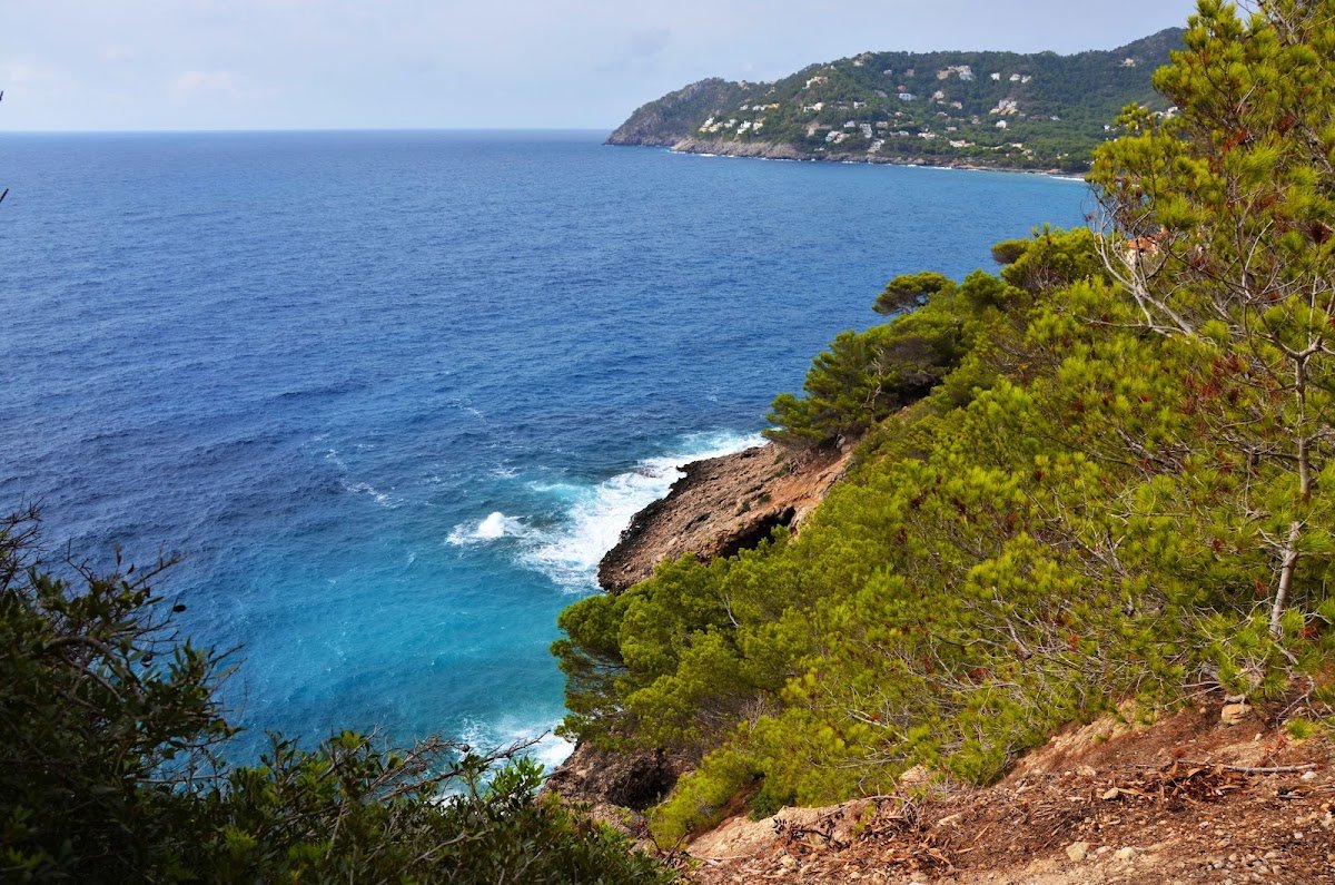 Aparcamiento de las Cuevas de Artà, en Canyamel en Capdepera (Illes Balears)