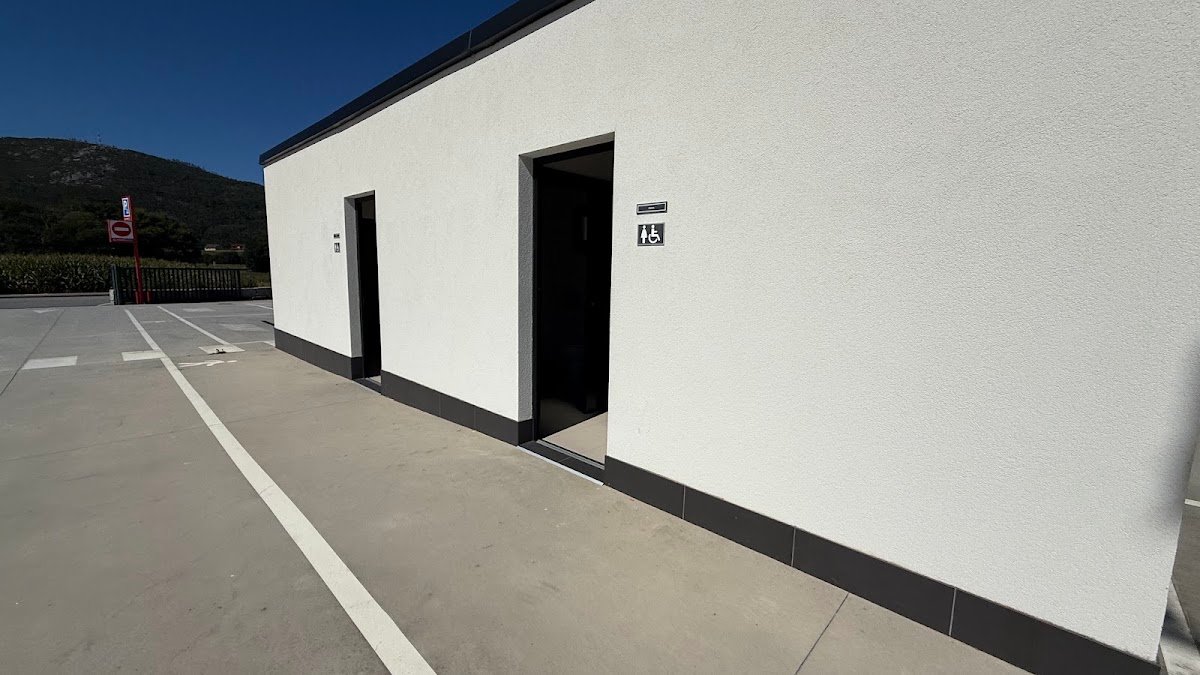 Aparcamiento gratuito en Rúa da Braña en Vimianzo (A Coruña) — foto 1 de 2