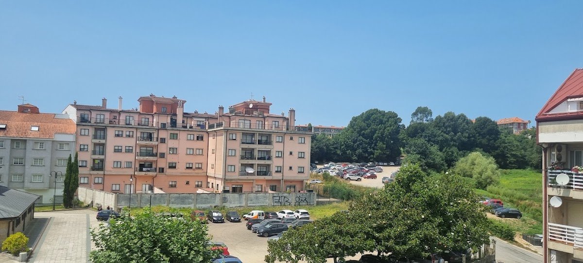 Aparcamiento gratuito de Rúa da Constitución, en Sanxenxo en Sanxenxo (Pontevedra)
