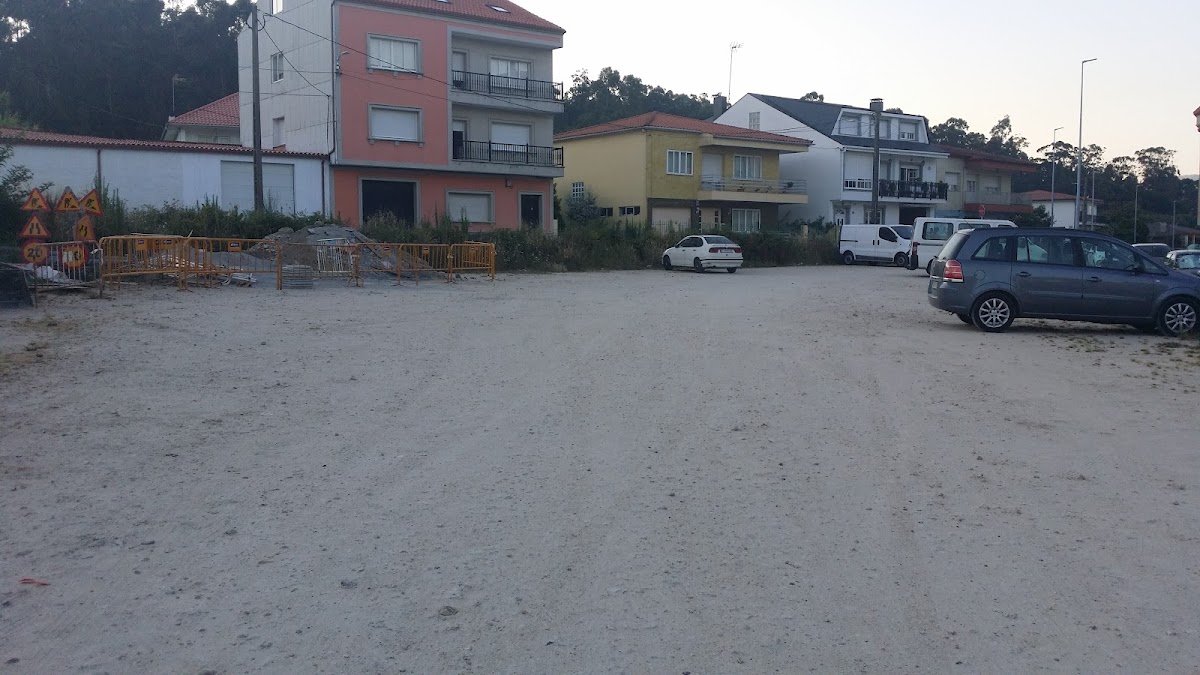 Aparcamiento gratuito das Avesadas, en Ribeira en Ribeira (A Coruña)