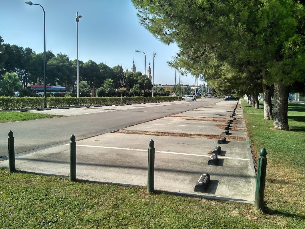 Parking Intermodal Bonificado de Zaragoza, junto al tranvía en Zaragoza — foto 2 de 3