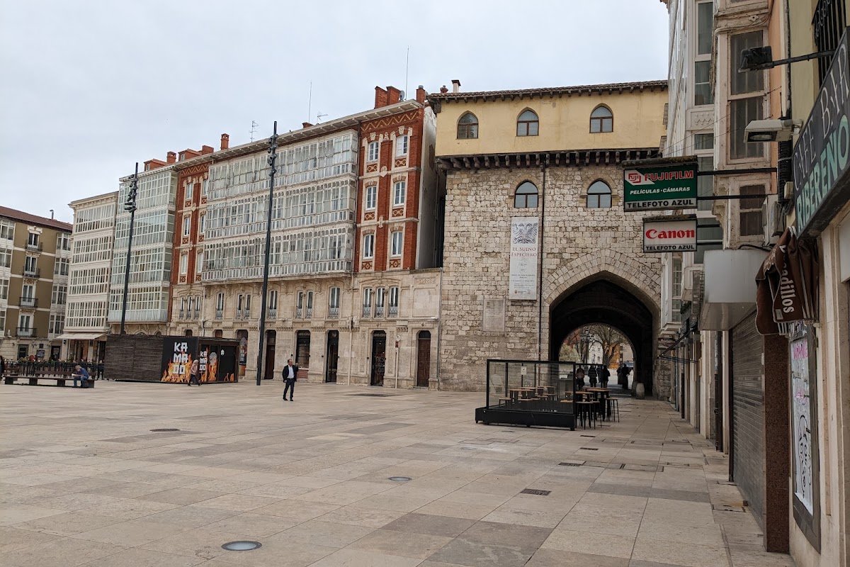 Parking Catedral de Burgos (Plaza de Vega) en Burgos — foto 2 de 4