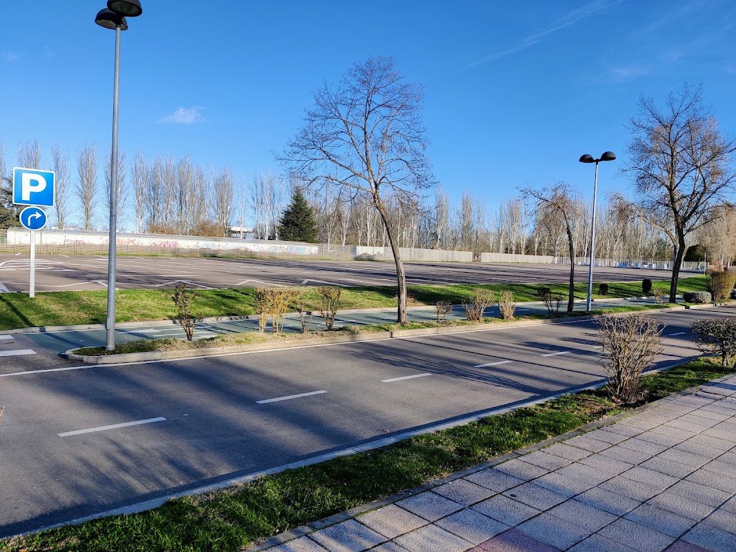Parking gratuito de La Aldehuela II, Camino del Río (Salamanca) en Salamanca