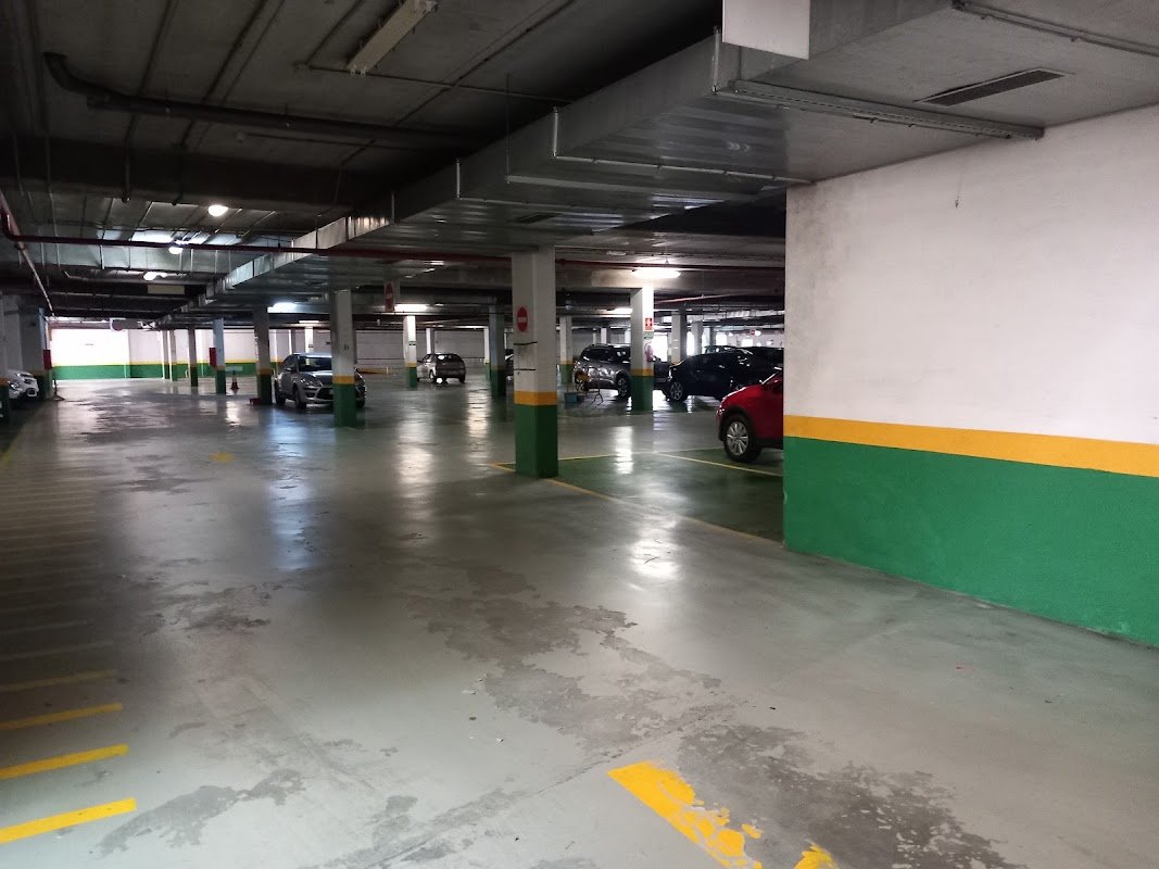 Parking Rueiro en Ribeira: céntrico y abierto 24 h en Ribeira (A Coruña) — foto 2 de 2