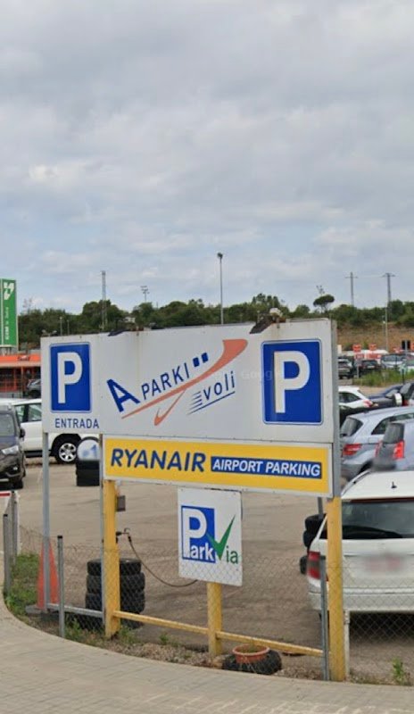 Parking Aeropuerto de Girona en Vilobí d'Onyar en Vilobí d'Onyar (Girona)