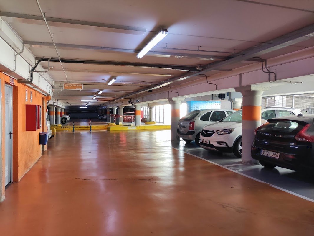 Parking El Serrallo Port en Tarragona (barrio pesquero) en Tarragona