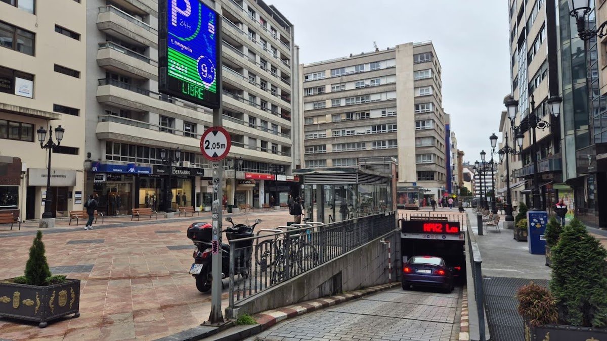 Parking Longoria Carbajal (APK2) en Oviedo, junto al Campoamor en Oviedo (Asturias)