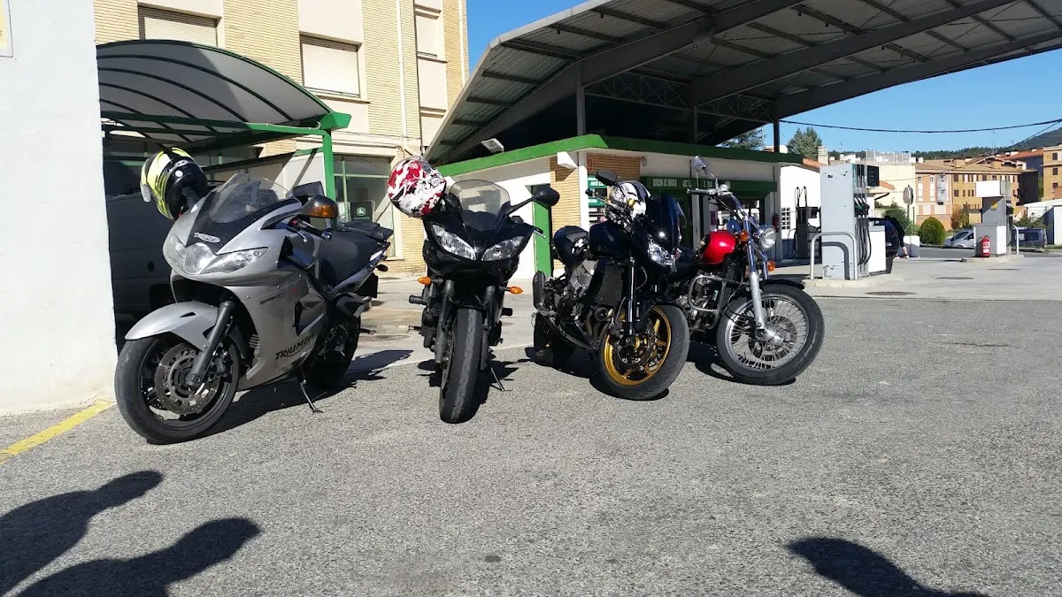 Parking gratuito Área de autocaravanas gratuita en Aoiz, Navarra en Aoiz (Navarra) — foto 4 de 4