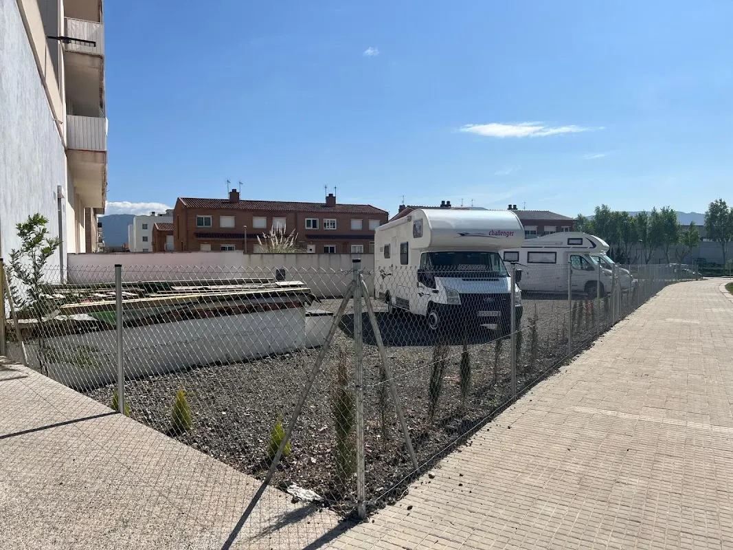 Parking Auto Camper Montblanc: pernocta autocaravanas en Montblanc (Tarragona) — foto 4 de 4