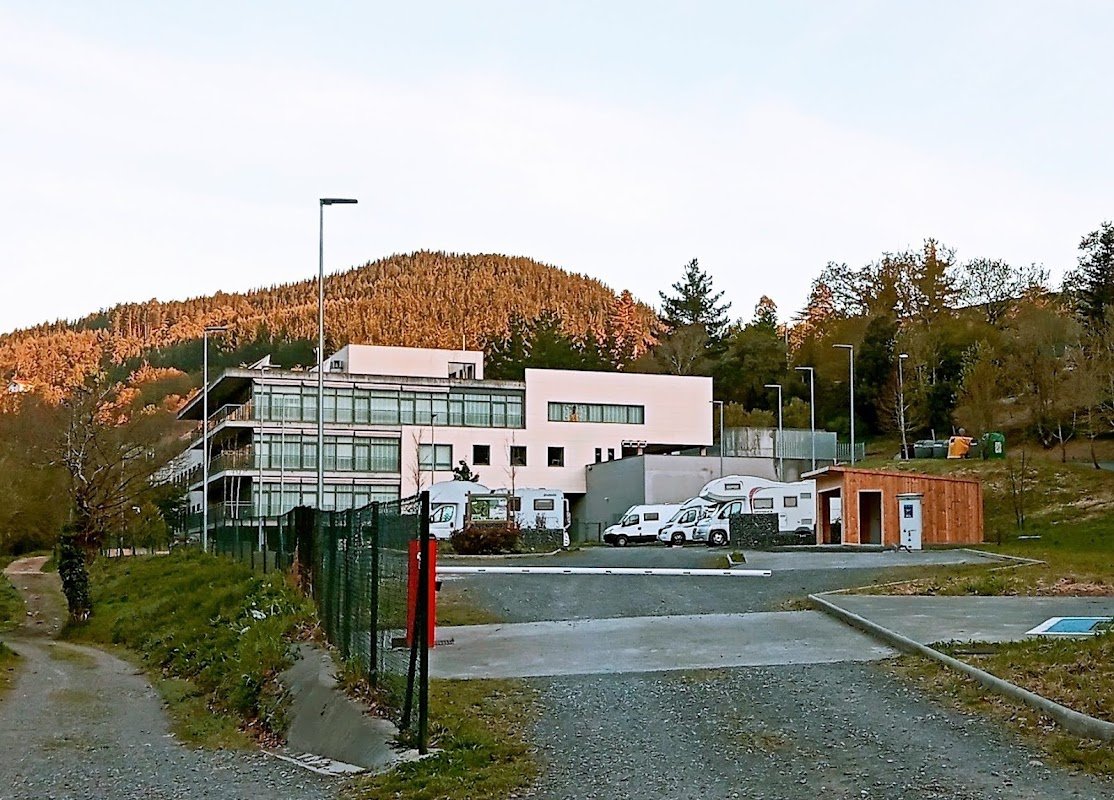 Parking de autocaravanas en Balmaseda (de pago) en Balmaseda (Bizkaia)