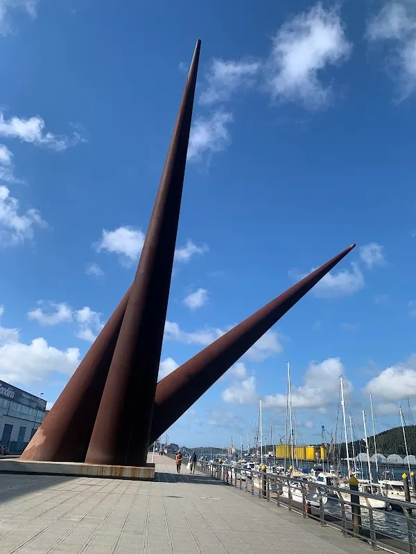 Parking gratuito en Avilés (Paseo de la Ría) en Avilés (Asturias) — foto 4 de 4