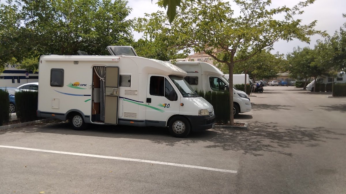 Parking de autocaravanas 24 h en Baeza (Jaén) en Baeza (Jaén)