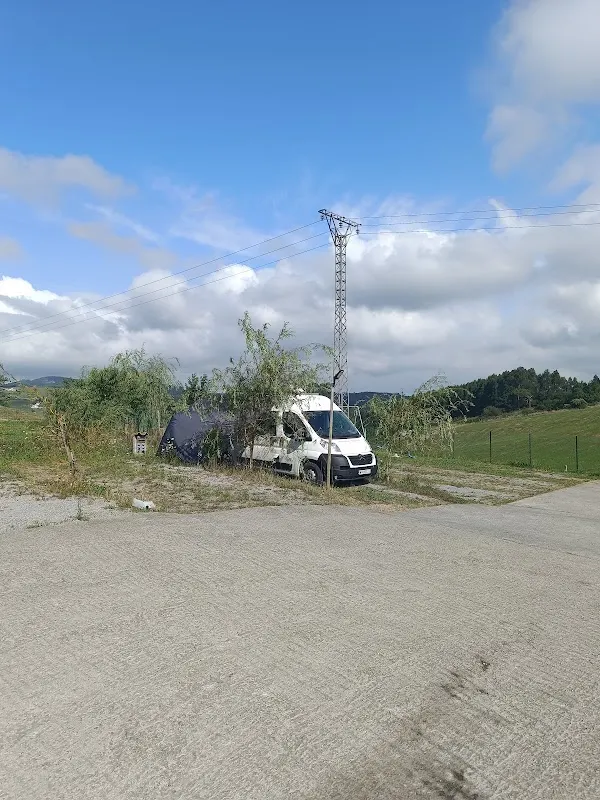 Parking Autocaravanas en Beranga (Cantabria) en Beranga (Cantabria) — foto 1 de 4