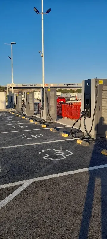 Parking autocaravanas 24h en Adra (área Cepsa, A-7) en Adra (Almería) — foto 2 de 4