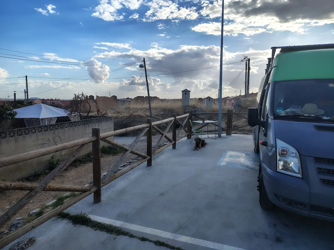 Parking Autocaravanas gratis en Cigales (Valladolid) en Cigales (Valladolid) — foto 4 de 4