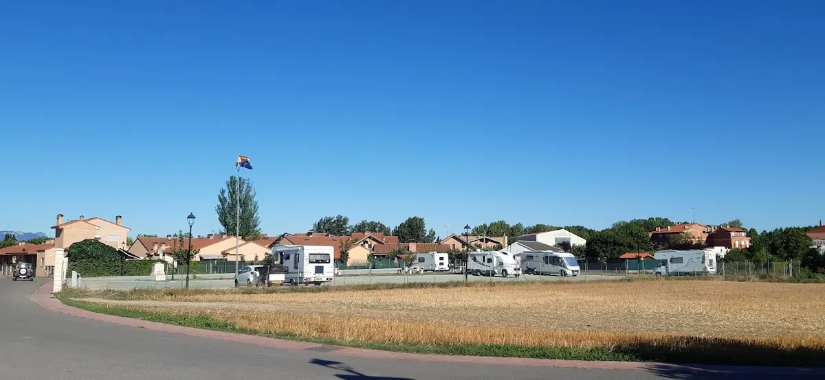 Parking de Autocaravanas de Cihuri, La Rioja en Cihuri (La Rioja) — foto 2 de 4