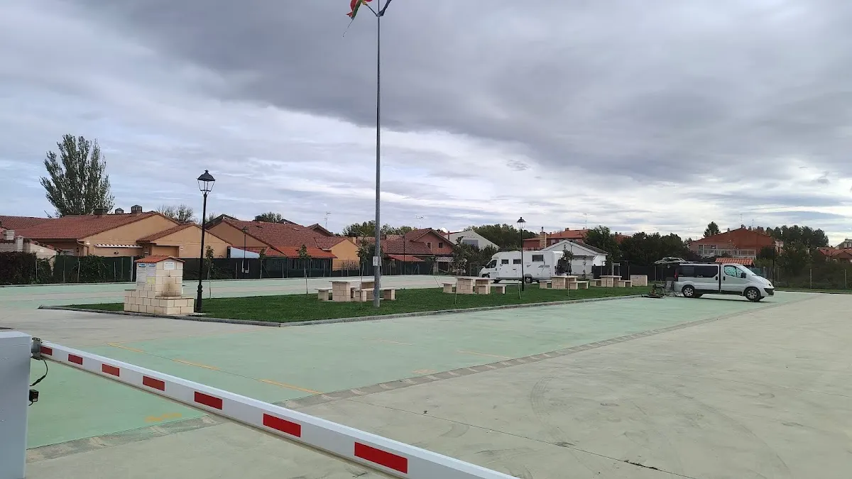 Parking de Autocaravanas de Cihuri, La Rioja en Cihuri (La Rioja) — foto 4 de 4