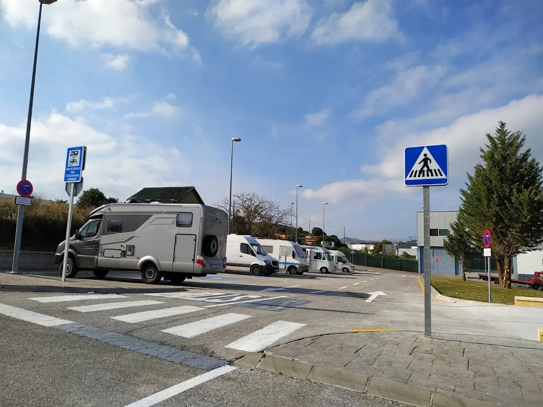 Parking gratuito para autocaravanas en Coín, Málaga en Coín (Málaga) — foto 4 de 4