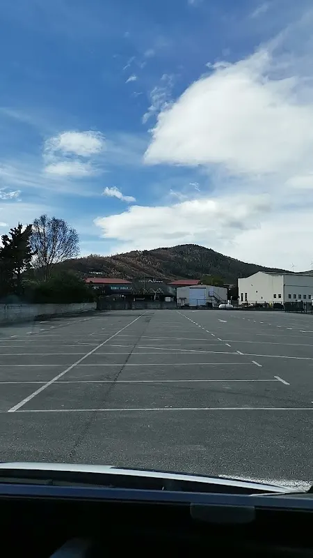 Parking de Jarrio para Autocaravanas, Coaña en Jarrio - Coaña (Asturias) — foto 2 de 4