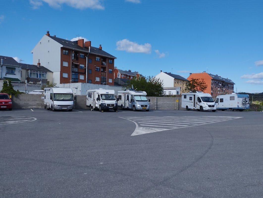 Área de autocaravanas La Peregrina en Ponferrada (León) en Ponferrada (León)