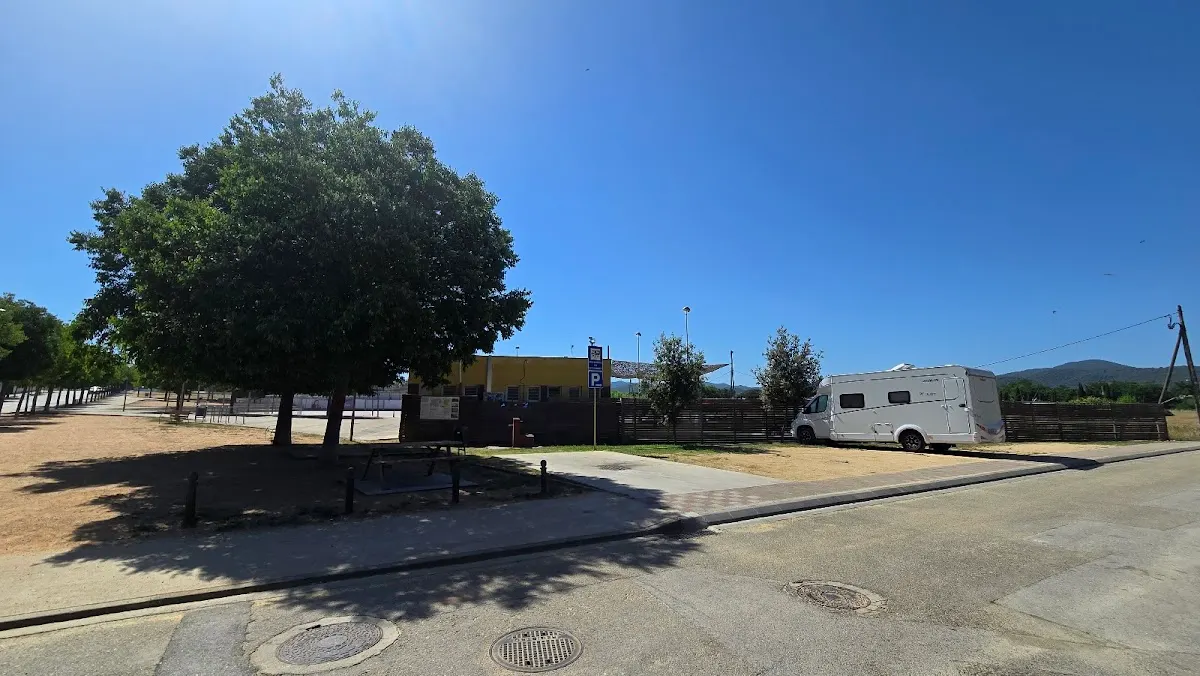 Parking de Llagostera en Llagostera (Girona) — foto 2 de 4