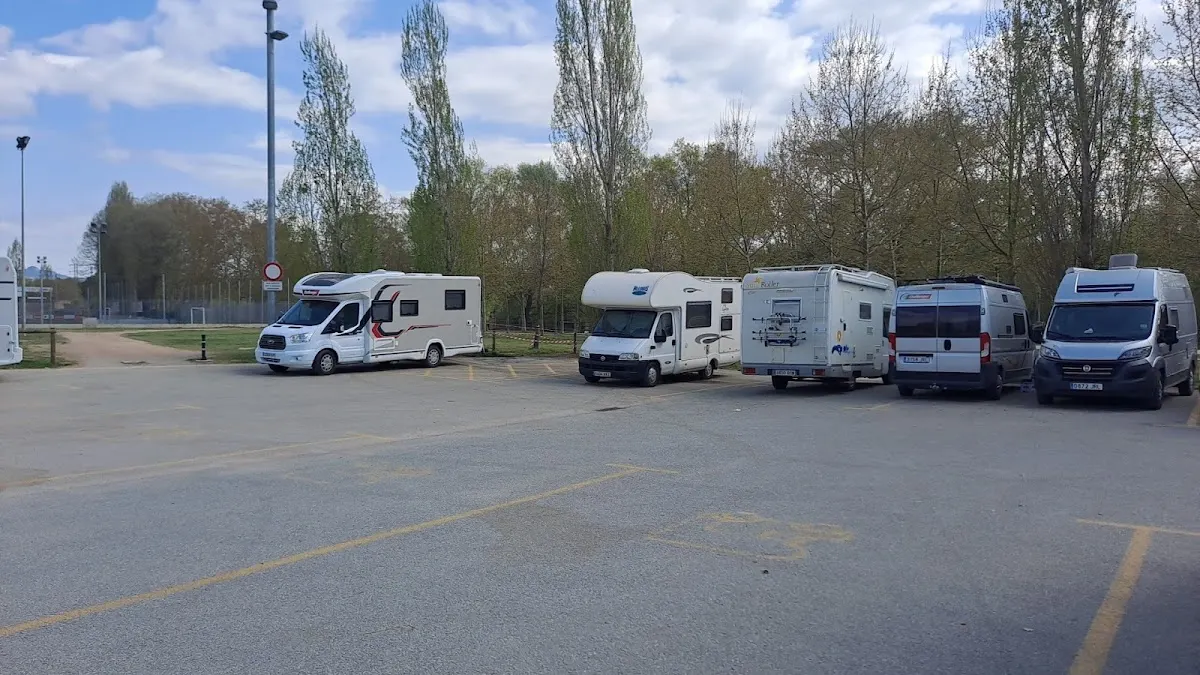 Parking Autocaravanas gratis en Manlleu (Barcelona) en Manlleu (Barcelona) — foto 2 de 4