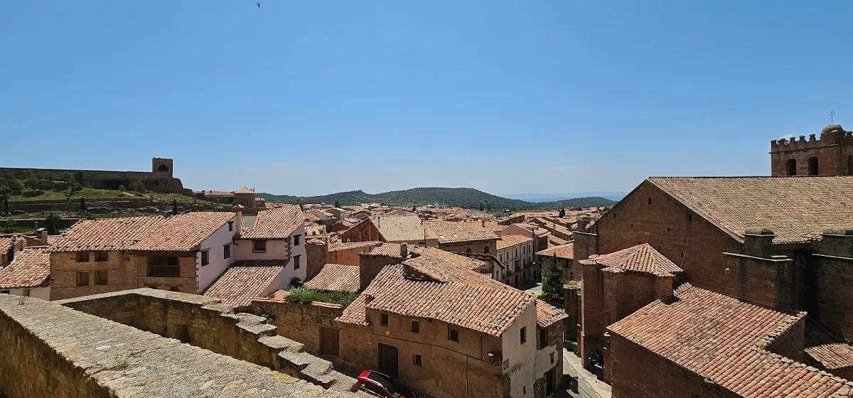 Parking gratuito Área de Mora de Rubielos para Autocaravanas en Mora de Rubielos (Teruel)
