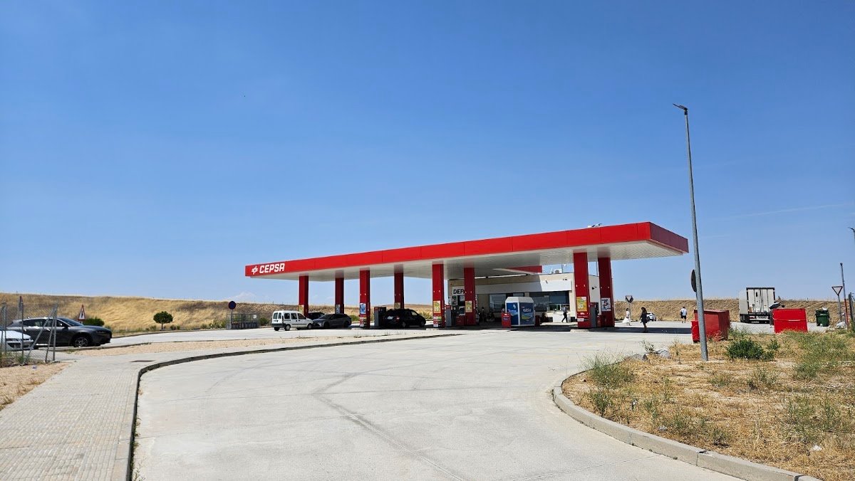 Parking Autocaravanas en Muñogrande (Ávila), junto a la A-50 en Muñogrande
