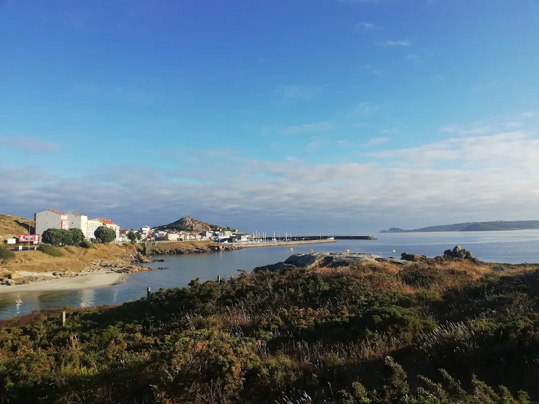 Parking de Muxía para autocaravanas: gratis junto a la playa en ● Muxía (A Coruña) — foto 4 de 4