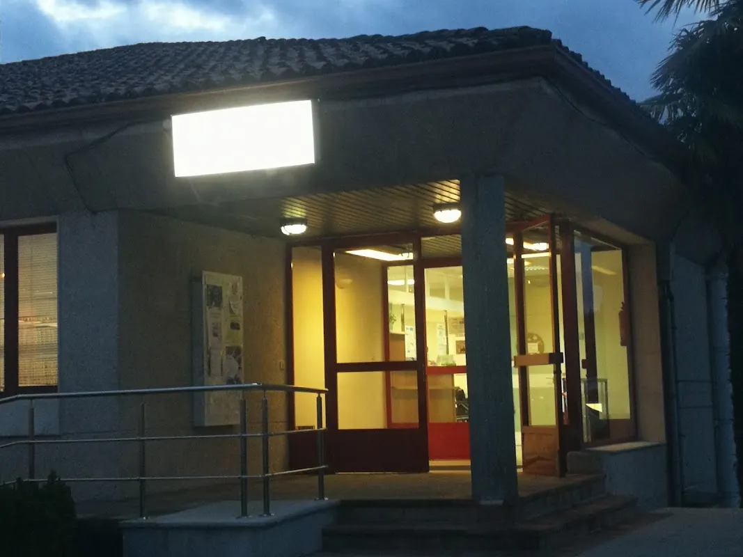 Parking gratuito Área de Negreira para autocaravanas: pernocta y servicios en Negreira (A Coruña)