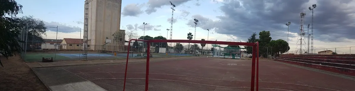 Parking Autocaravanas gratis en Orellana la Vieja (Badajoz) en Orellana la Vieja (Badajoz) — foto 4 de 4