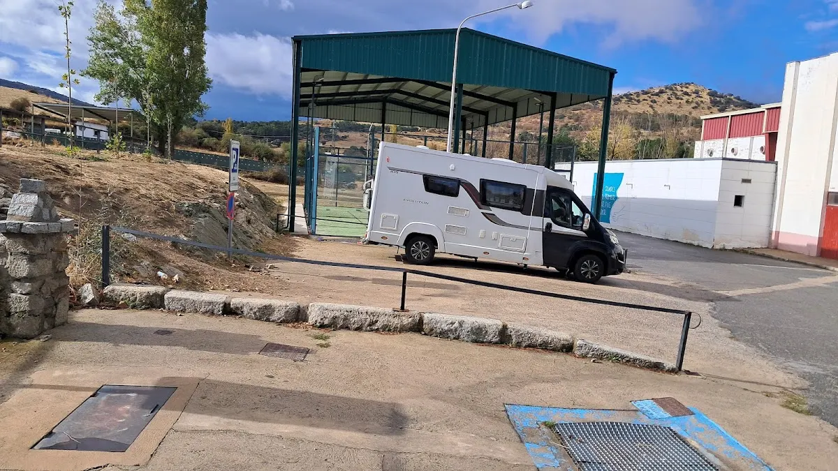 Parking de Piedrahíta para autocaravanas (Ávila) en Piedrahíta (Ávila) — foto 3 de 4