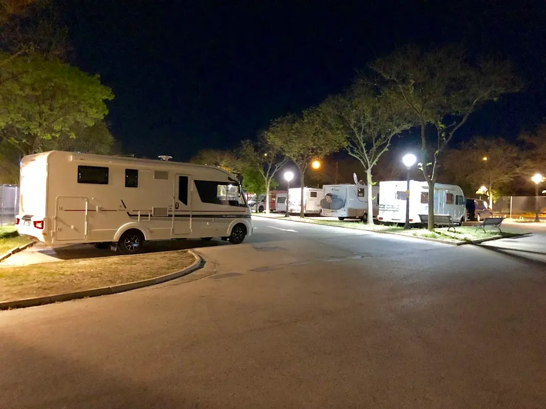 Parking de autocaravanas de pago en Pinto (ASAP) en Pinto (Madrid) — foto 4 de 4