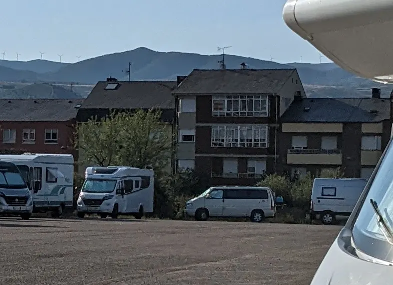 Parking gratuito Área de autocaravanas en Ponferrada, León en Ponferrada (León) — foto 2 de 4