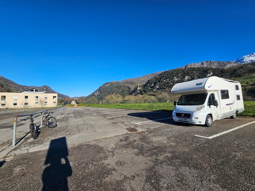 Área de autocaravanas de Proaza (Asturias): dónde aparcar en Proaza