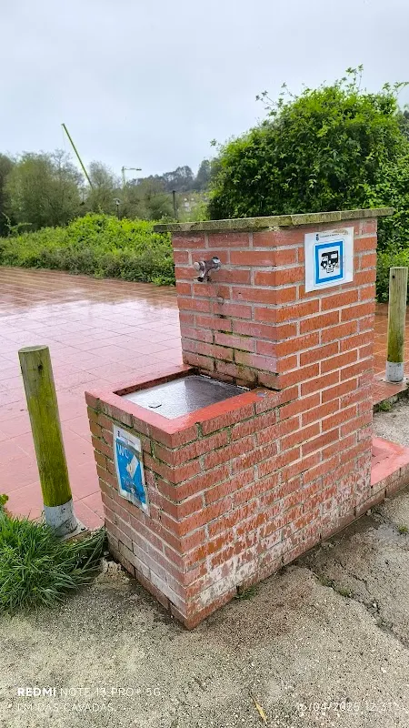 Parking de Autocaravanas de Ribadesella, Asturias en Ribadesella (Asturias) — foto 3 de 4