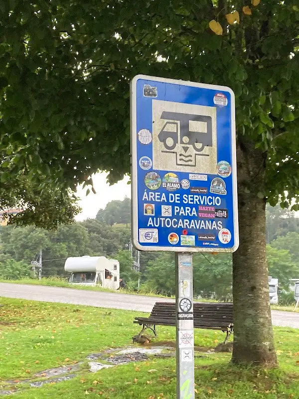 Parking de autocaravanas de Ribadesella (Estación) en Ribadesella (Asturias) — foto 4 de 4