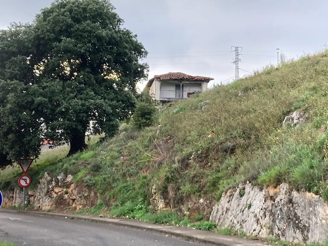 Parking de autocaravanas de Ribadesella (Estación) en Ribadesella (Asturias)