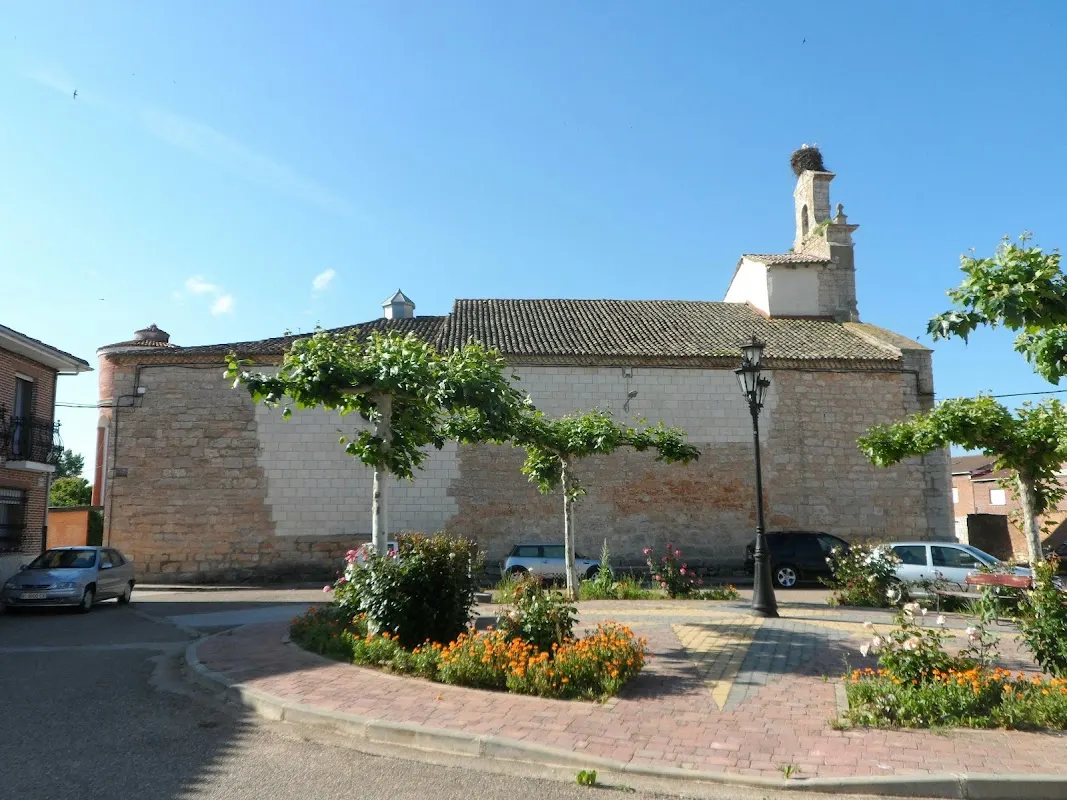 Parking de San Esteban en Quintana del Puente (Palencia) en Quintana del Puente (Palencia) — foto 3 de 4