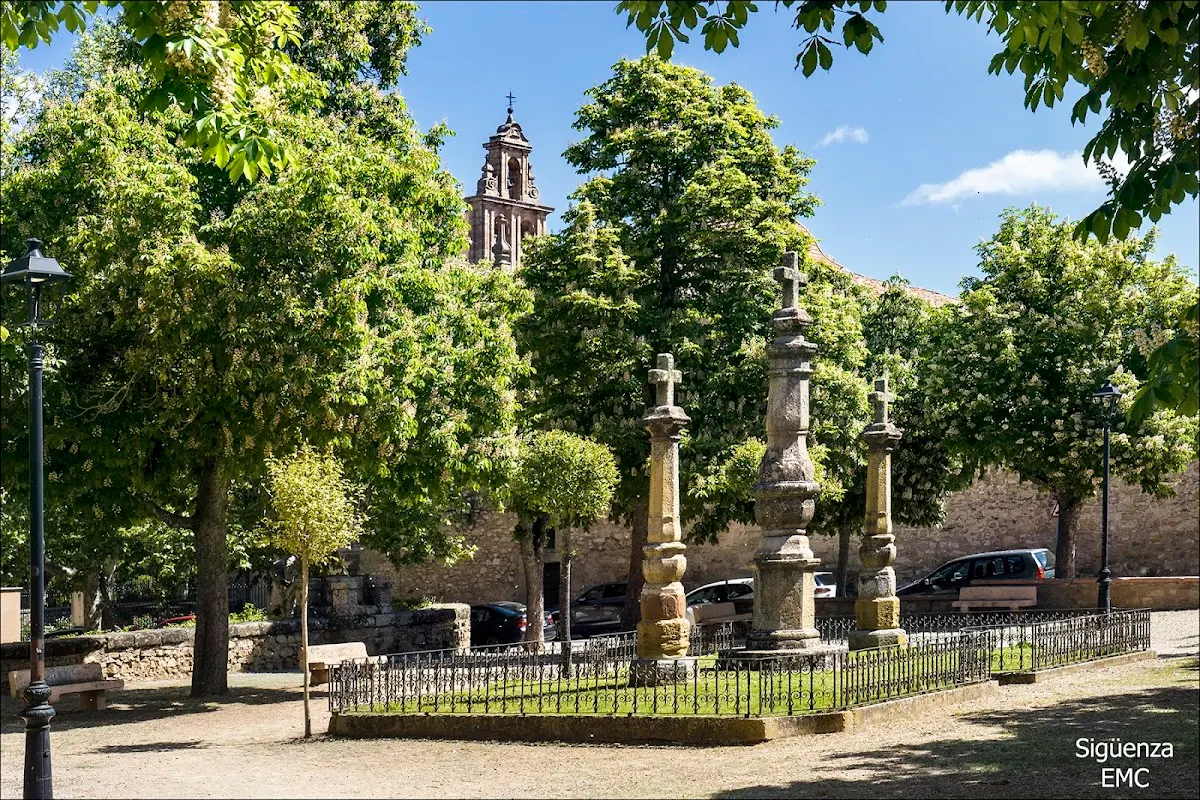 Parking Plaza de las Cruces, Sigüenza (Guadalajara) en Sigüenza (Guadalajara)