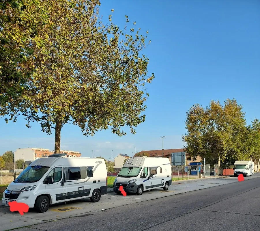 Parking gratuito Área de autocaravanas gratis en Talavera de la Reina en Talavera de la Reina (Toledo) — foto 3 de 4