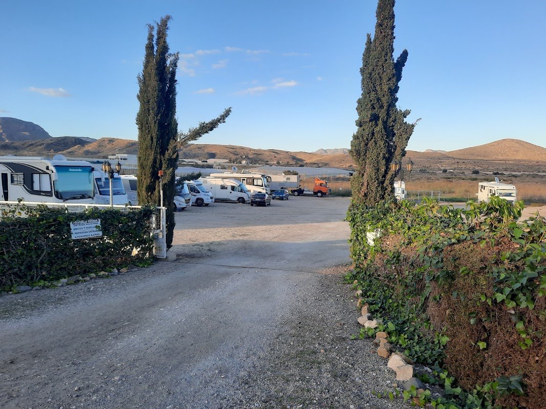 Parking de autocaravanas Villa Brisa en Ramonete, Lorca (Murcia) en Los Curas - Ramonete (Murcia)