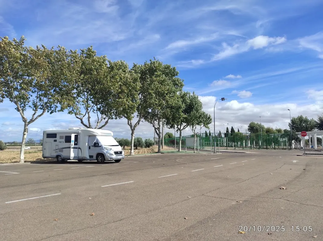 Parking gratuito de autocaravanas en Villanueva de la Serena en Villanueva de la Serena (Badajoz) — foto 2 de 4