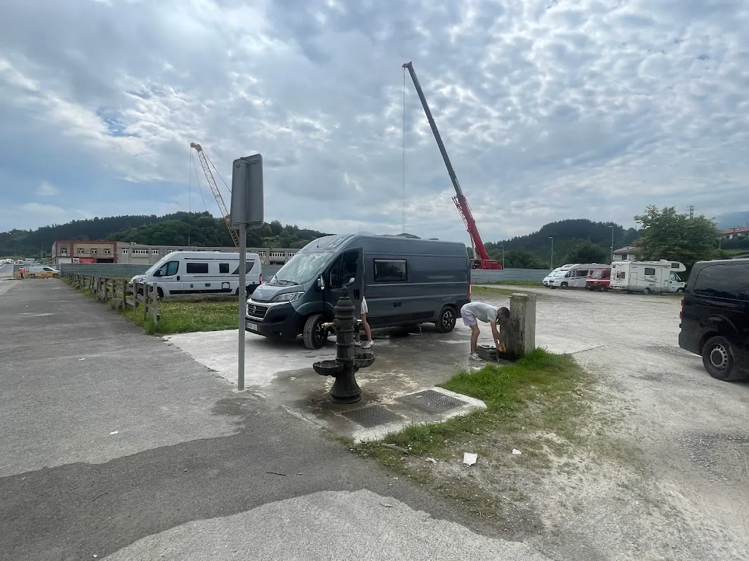 Parking de Autocaravanas en Zarautz, Gipuzkoa en Zarautz (Gipuzkoa) — foto 3 de 4