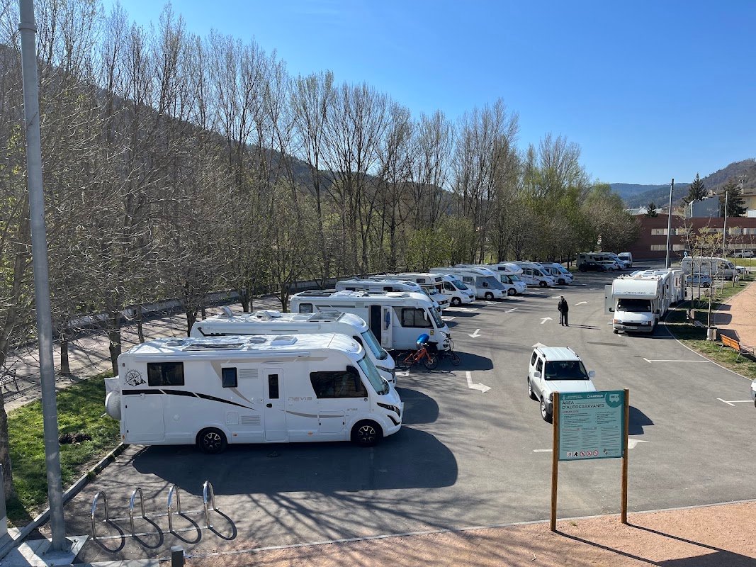 Parking gratuito Devesa del Pla: área de autocaravanas en Ripoll (Girona) en Ripoll (Girona)
